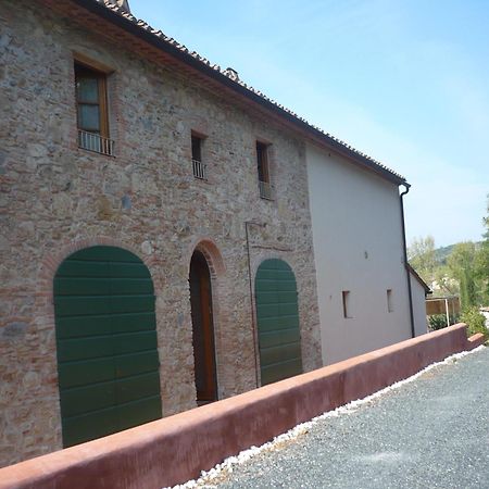 Casa Vacanze "Casale Al Pino" ริปาร์เบลลา ภายนอก รูปภาพ