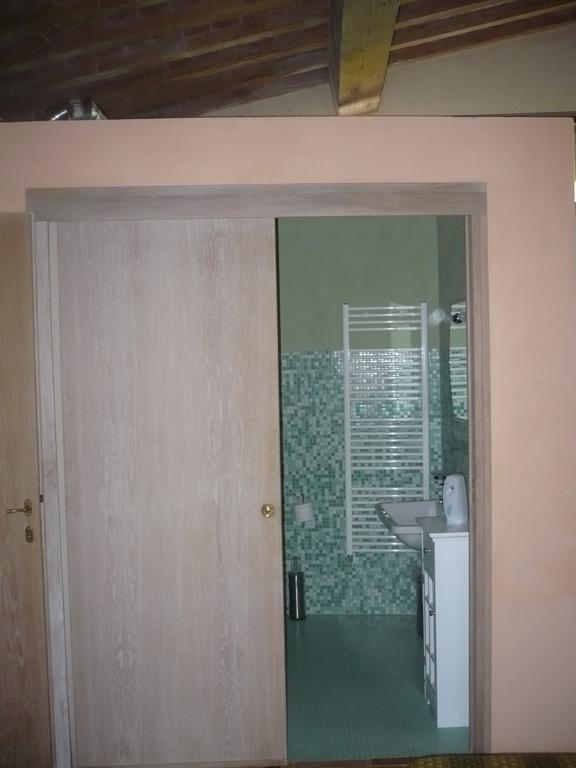 Casa Vacanze "Casale Al Pino" ริปาร์เบลลา ภายนอก รูปภาพ