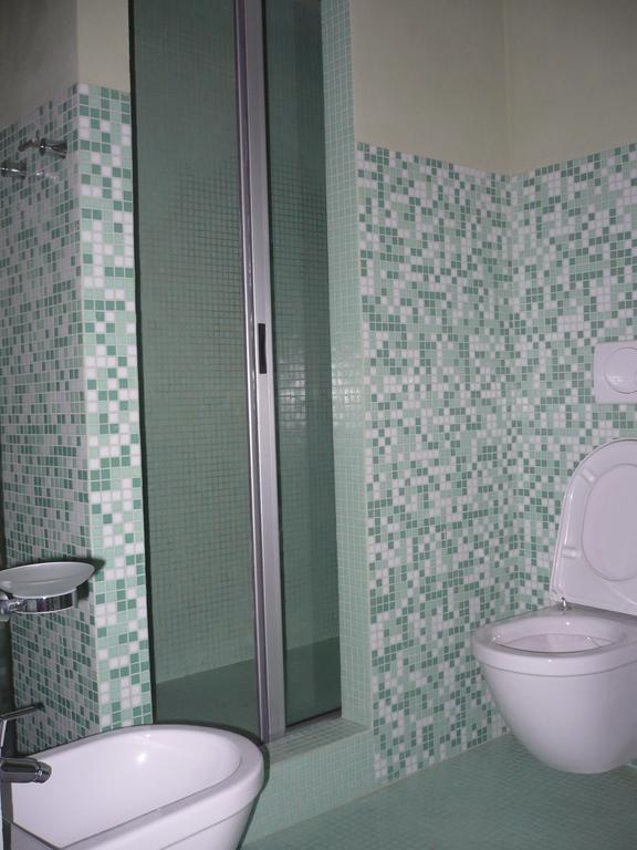 Casa Vacanze "Casale Al Pino" ริปาร์เบลลา ภายนอก รูปภาพ