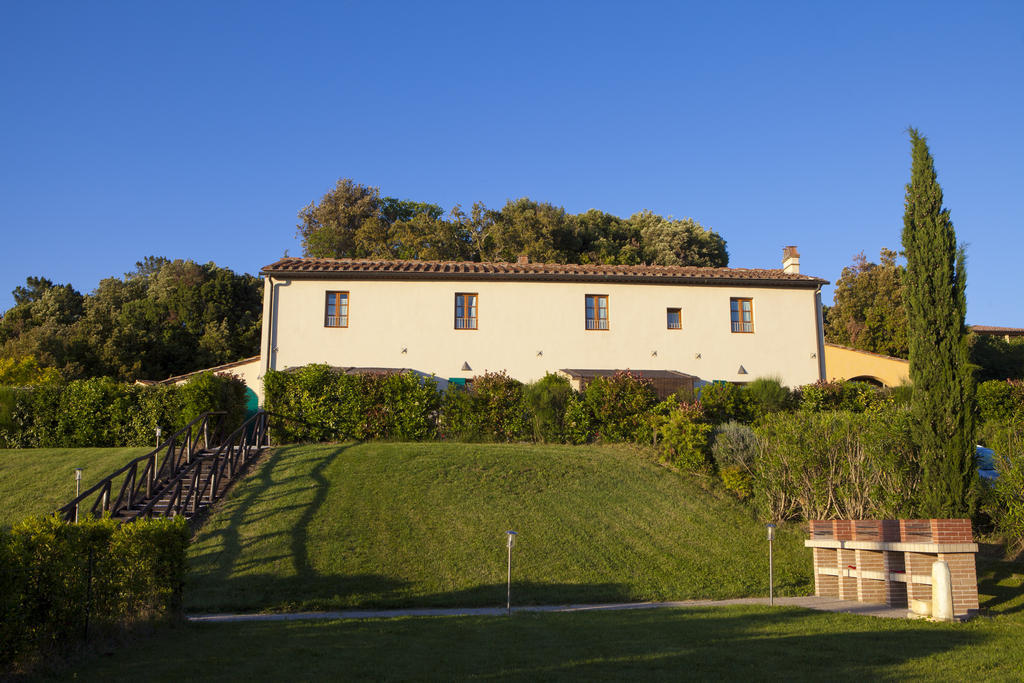 Casa Vacanze "Casale Al Pino" ริปาร์เบลลา ภายนอก รูปภาพ