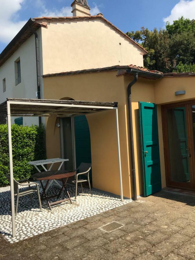 Casa Vacanze "Casale Al Pino" ริปาร์เบลลา ภายนอก รูปภาพ